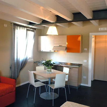 게스트하우스 Affittacamere Sale E Pepe 3*